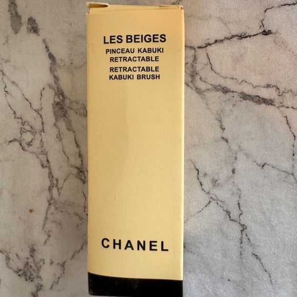 Sold out Chanel Kabuki Brush - Picture 4 of 5